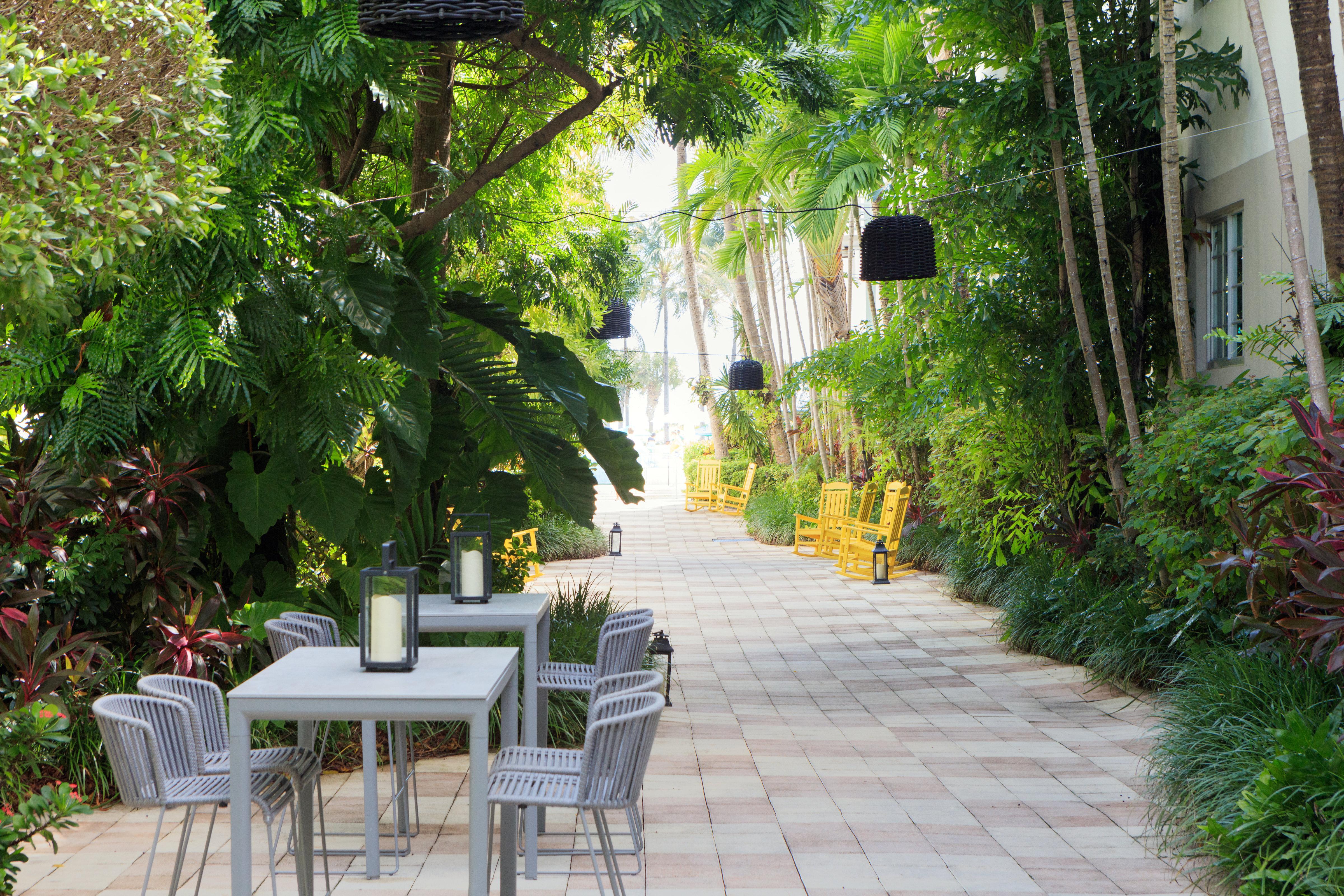 Kimpton Surfcomber Hotel By Ihg Miami Beach Exteriér fotografie