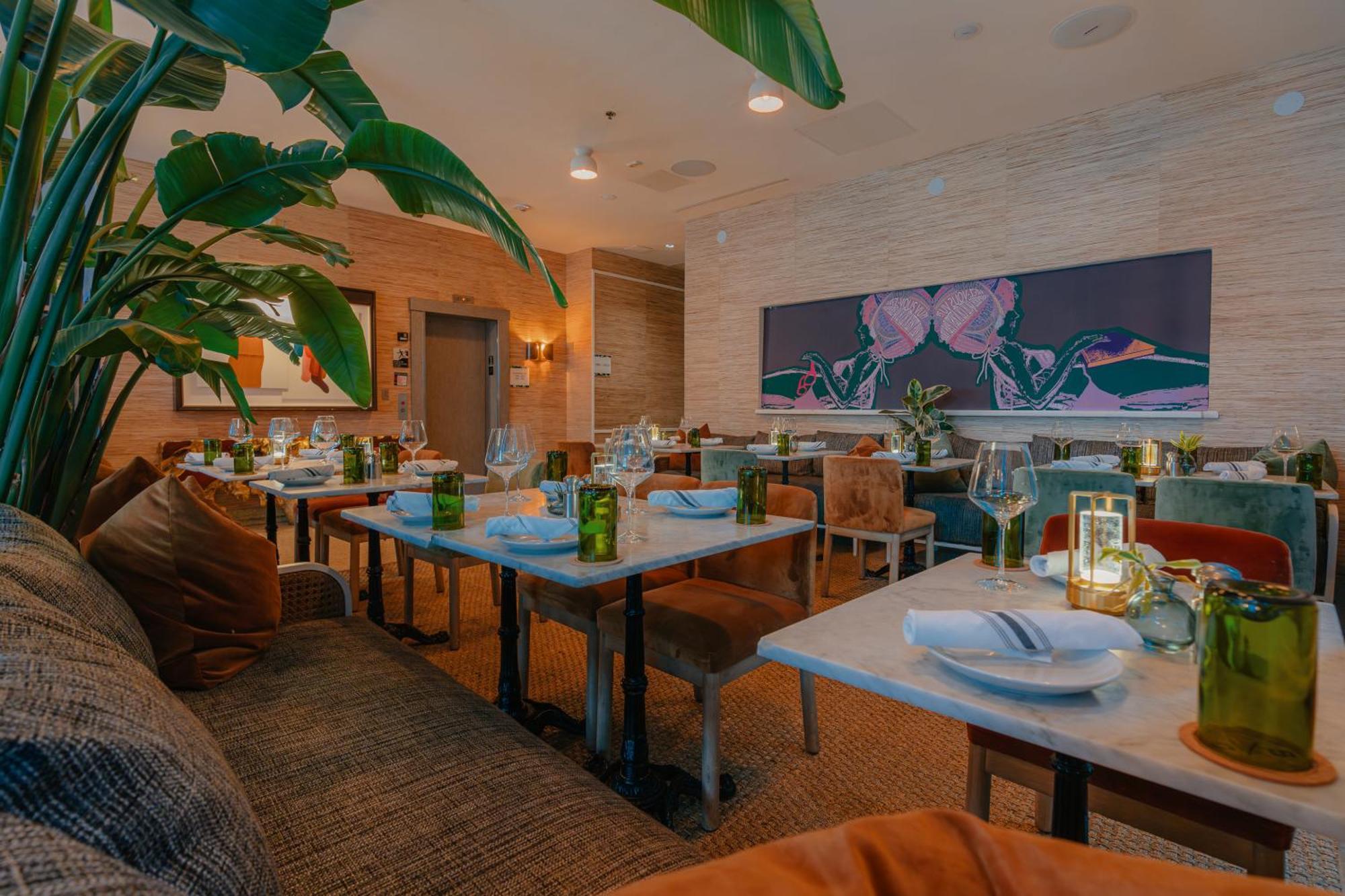Kimpton Surfcomber Hotel By Ihg Miami Beach Exteriér fotografie