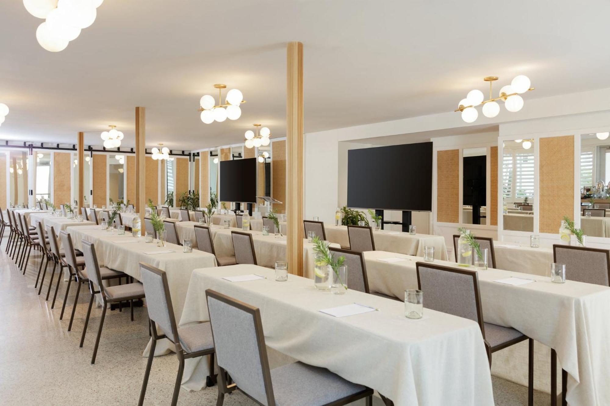 Kimpton Surfcomber Hotel By Ihg Miami Beach Exteriér fotografie