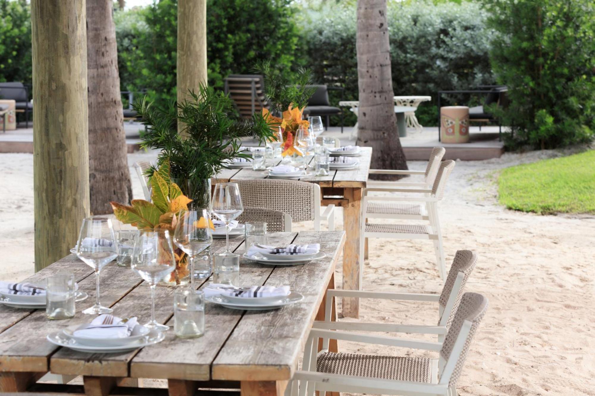 Kimpton Surfcomber Hotel By Ihg Miami Beach Exteriér fotografie