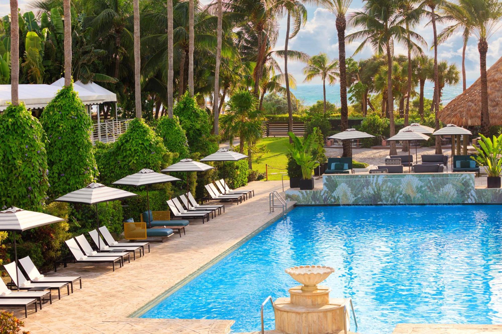 Kimpton Surfcomber Hotel By Ihg Miami Beach Exteriér fotografie